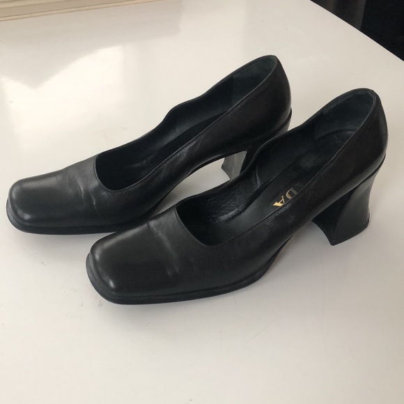 Prada- black block heel leather square toe pump size 39 1/2. - Picture 5 of 10